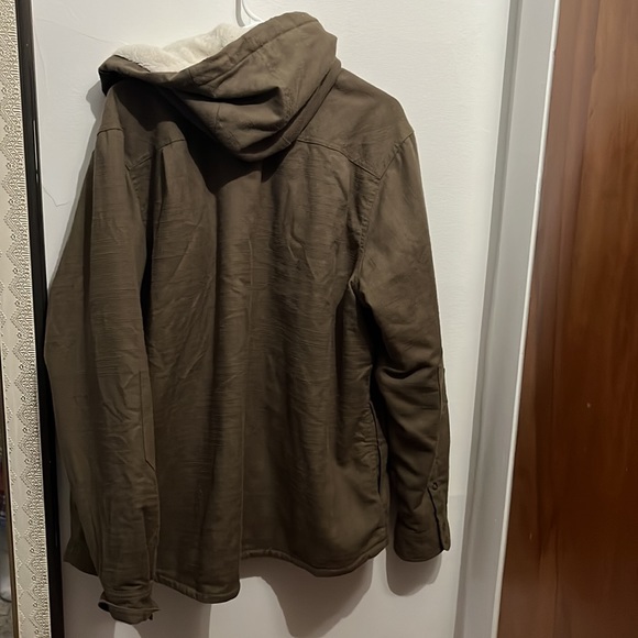 An olive green button up wool-lined men’s jacket - Picture 3 of 3